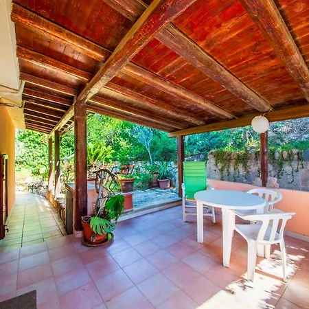 Near The Beach, 2parking, Bbq, Wifi, Air Conditioning