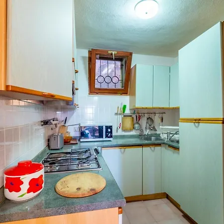 Near The Beach, 2parking, Bbq, Wifi, Air Conditioning *